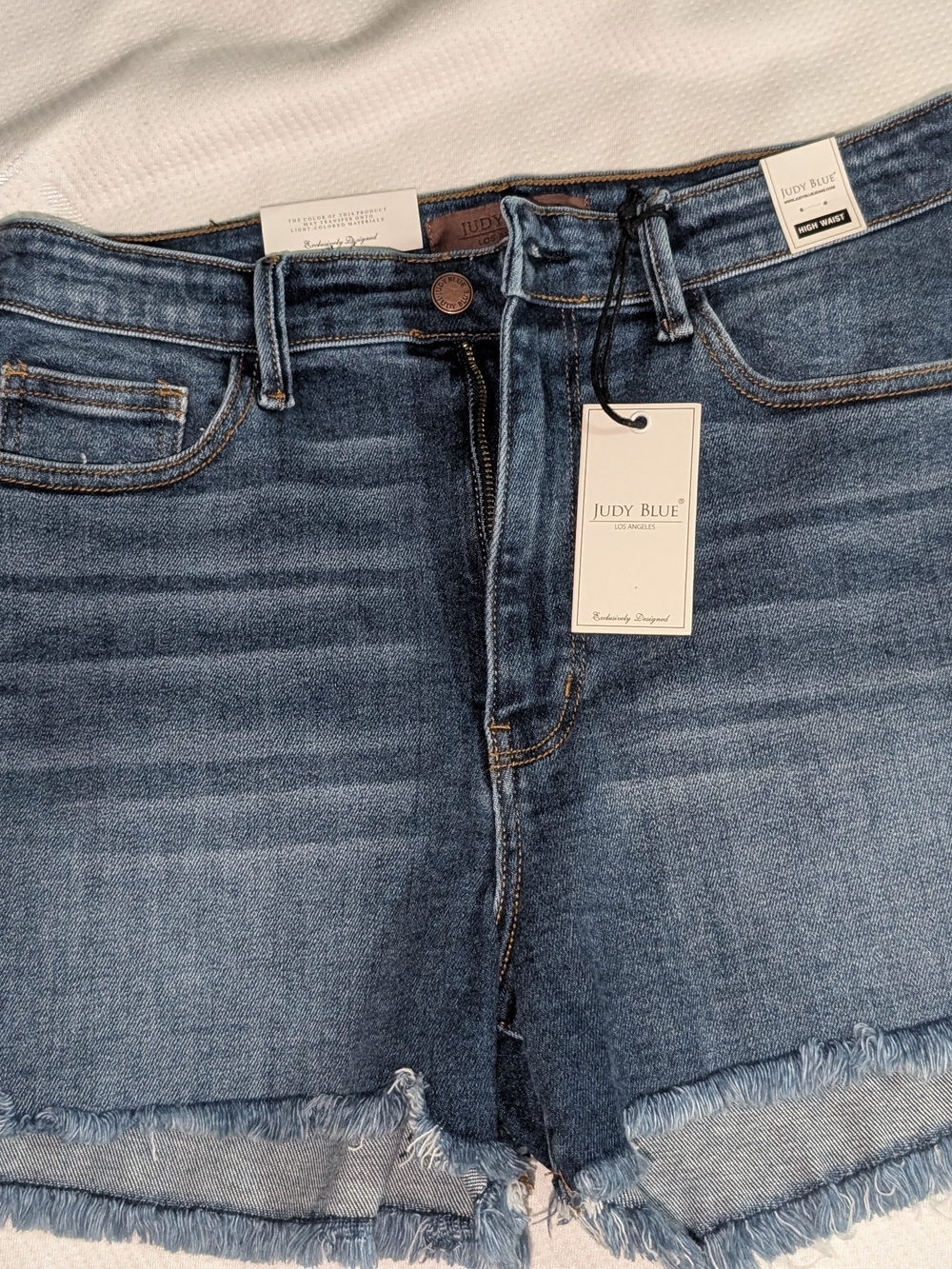 Judy Blue Frayed Hem Denim Shorts Size LARGE  NWT